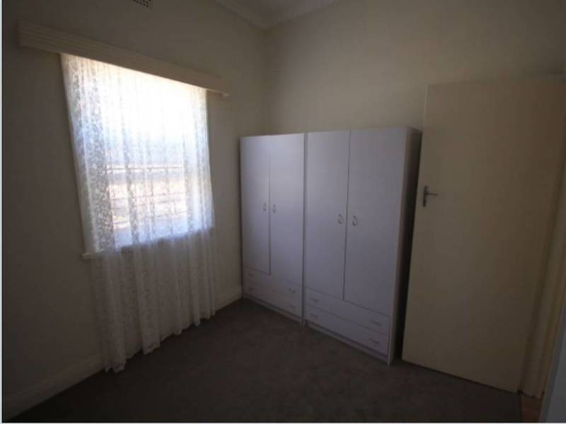 2 Walmer Avenue, St Albans VIC 3021