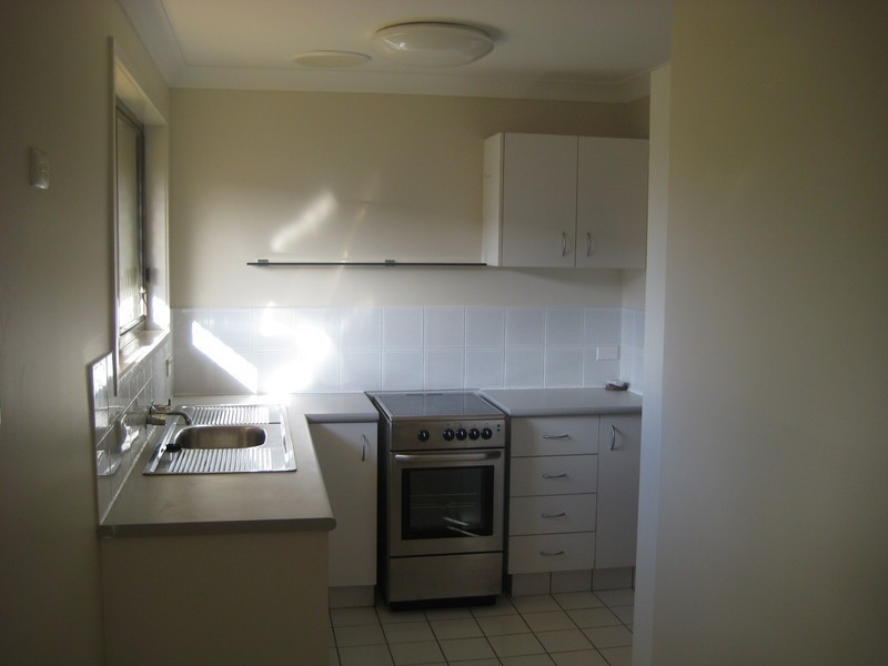 2/60 Blake Street, Southport QLD 4215