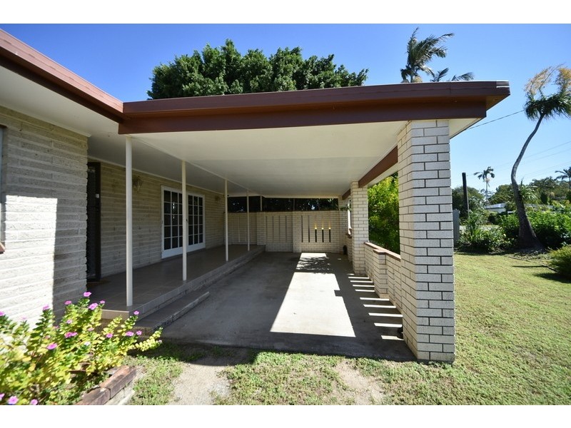 11 Eaglemount Road, Andergrove QLD 4740