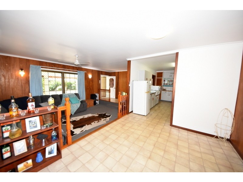 11 Eaglemount Road, Andergrove QLD 4740