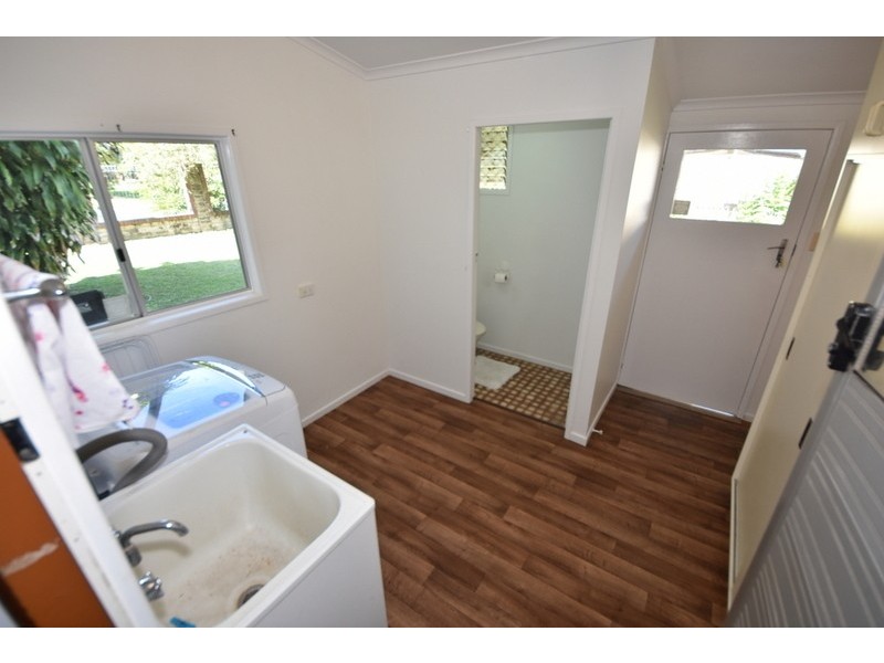 11 Eaglemount Road, Andergrove QLD 4740