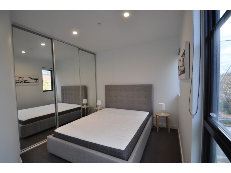 8 Princes Close, Prahran VIC 3181