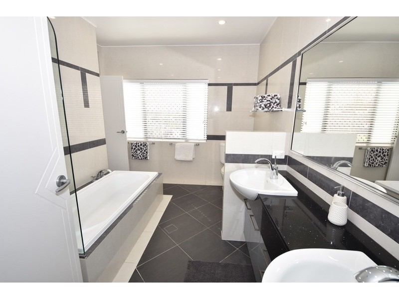 32 O’brien Esplanade, Shoal Point QLD 4750