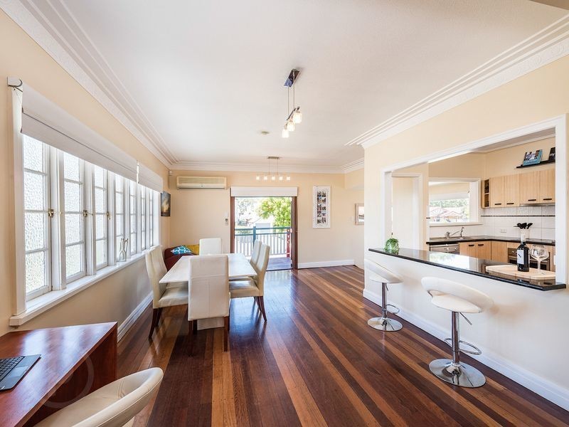 34 Gatling Road, Cannon Hill QLD 4170