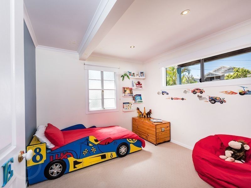 34 Gatling Road, Cannon Hill QLD 4170