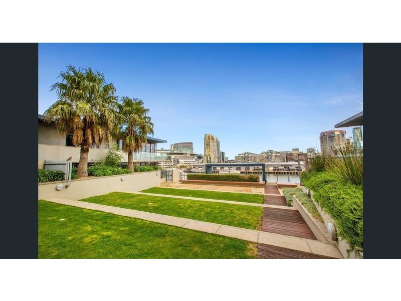1602/5 Caravel Lane, Docklands VIC 3008