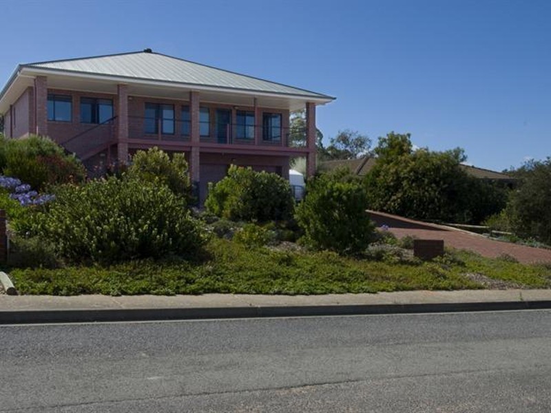 33 Mountain Ave, Normanville SA 5204
