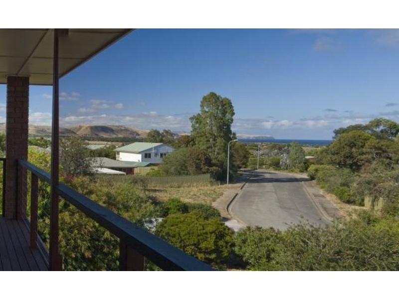 33 Mountain Ave, Normanville SA 5204