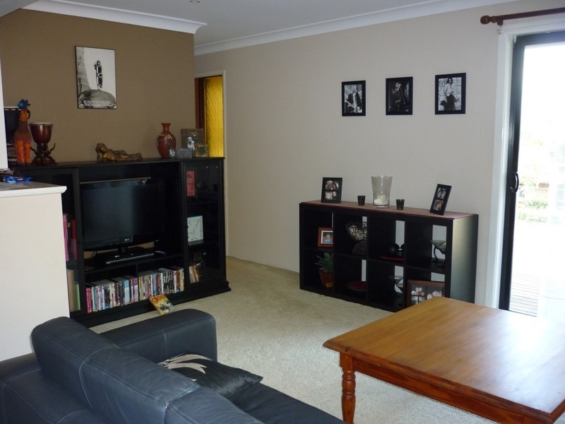 2 Ketch Street, Jamboree Heights QLD 4074