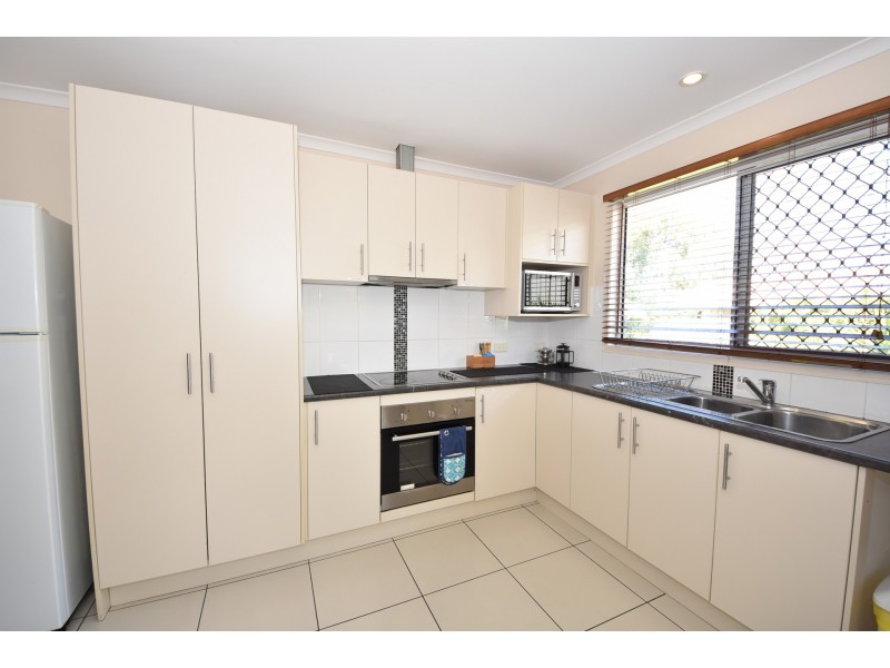 42 Vincent Street, South Mackay QLD 4740