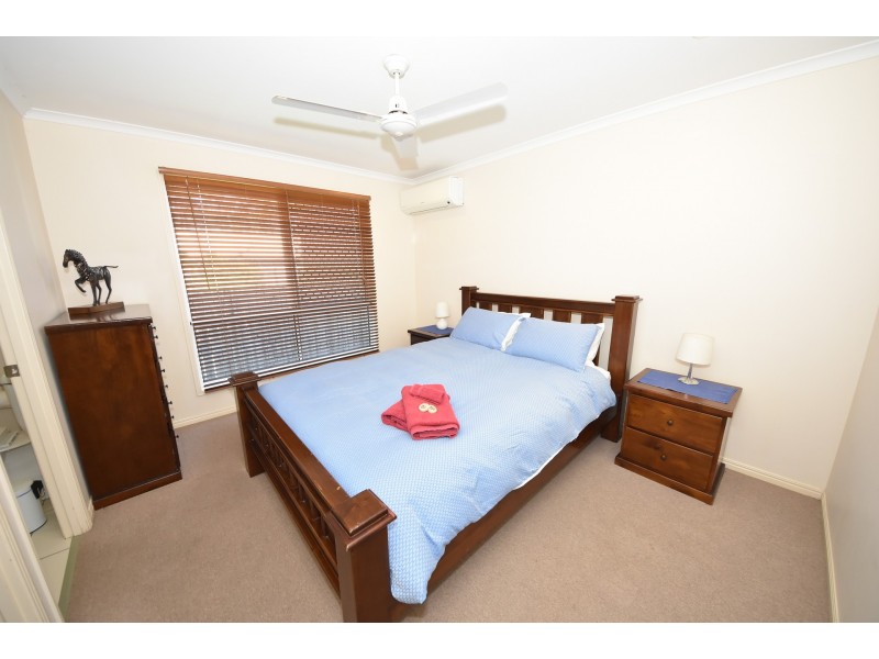 42 Vincent Street, South Mackay QLD 4740