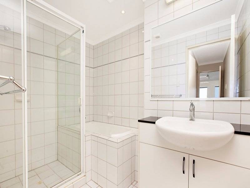 28/24 Harry Chan Avenue, Darwin NT 0800