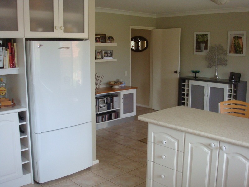 37 Scenic Drive, Maida Vale WA 6057