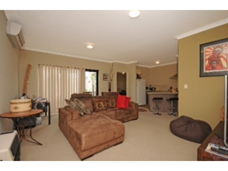 12/1533B Albany Highway, Beckenham WA 6107