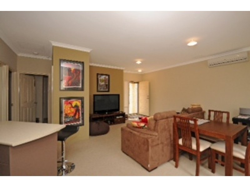 12/1533B Albany Highway, Beckenham WA 6107