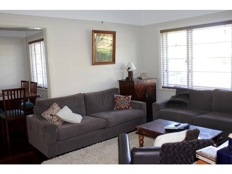 4 Sixth Avenue, Kensington WA 6151