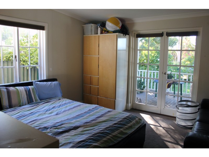 4 Sixth Avenue, Kensington WA 6151