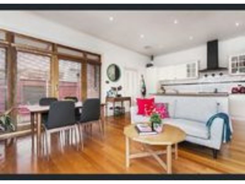 33 Kensington Road, Kensington VIC 3031