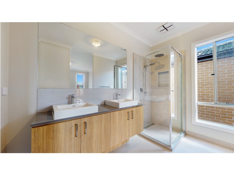 Clyde North VIC 3978