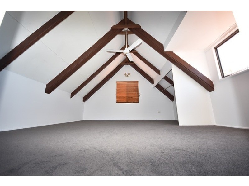 27 Pittman st, Beaconsfield QLD 4740