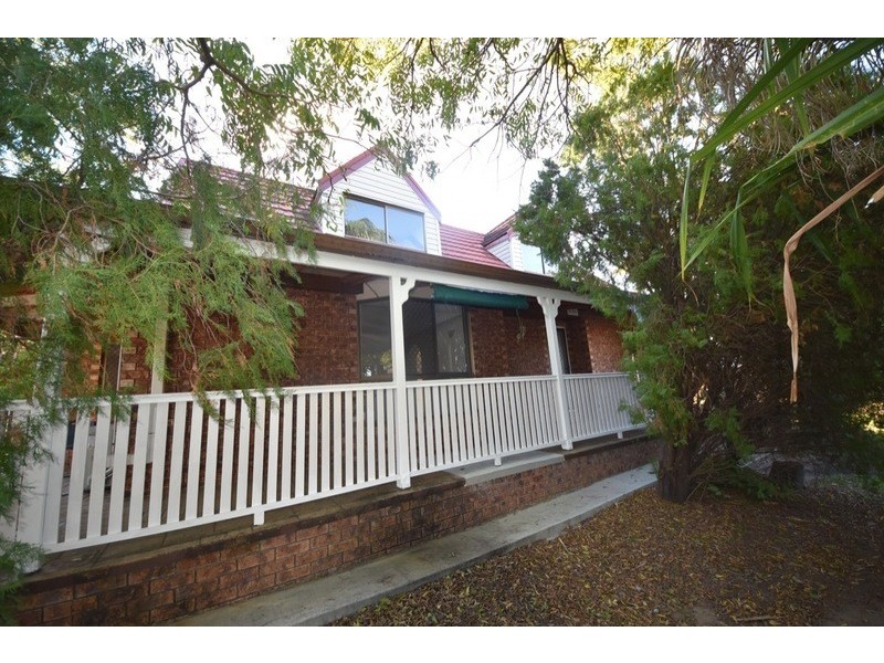 27 Pittman st, Beaconsfield QLD 4740