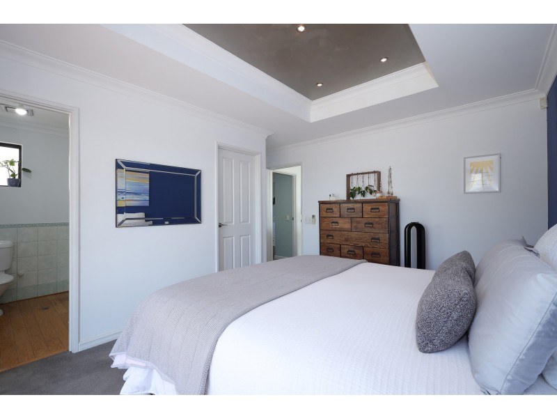 253 Woodside Street, Doubleview WA 6018