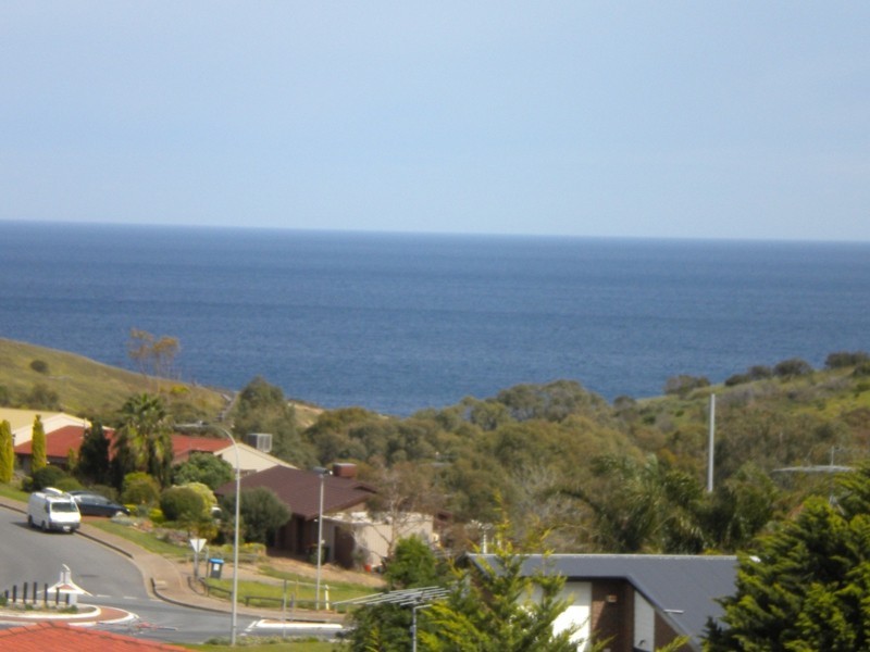 7 Luderitz Close, Hallett Cove SA 5158