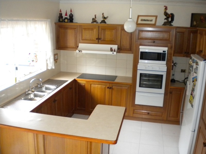 7 Luderitz Close, Hallett Cove SA 5158