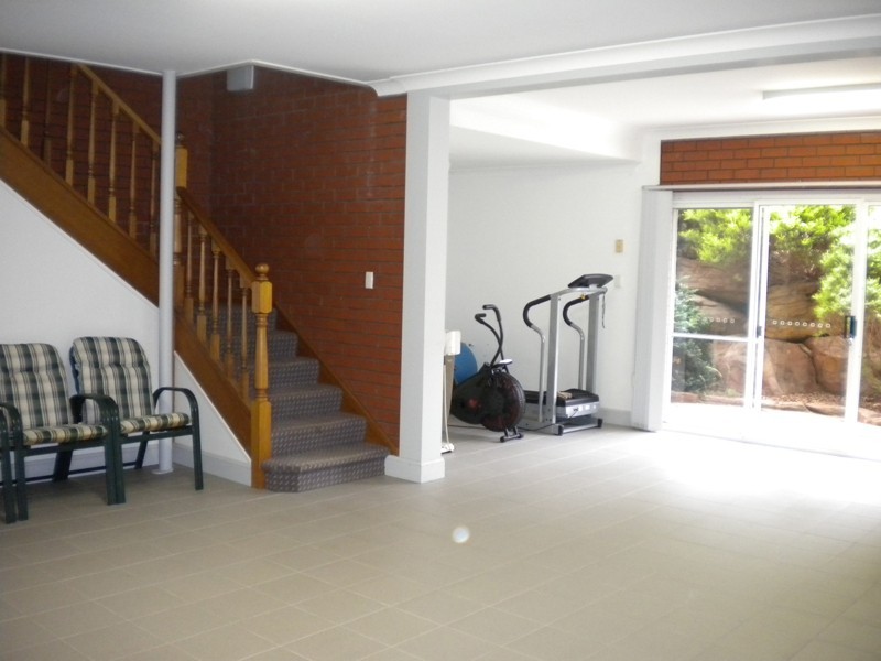 7 Luderitz Close, Hallett Cove SA 5158