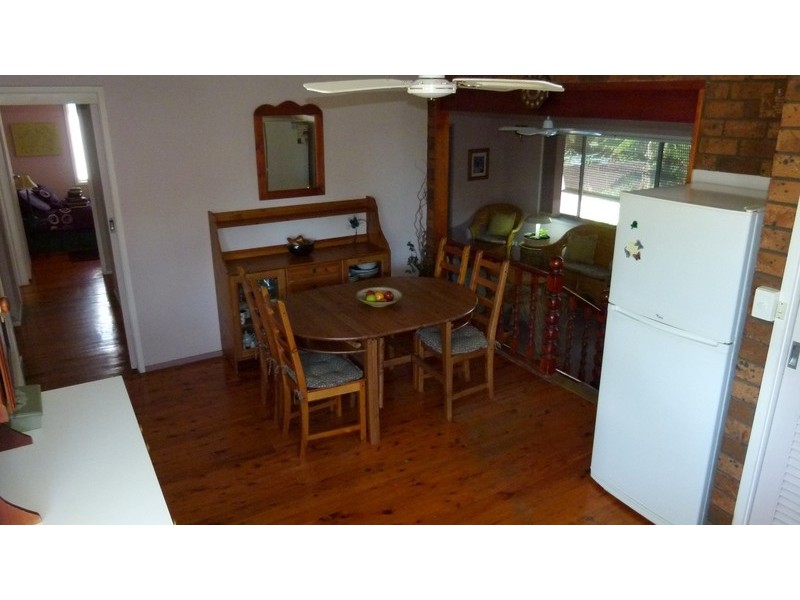 17 Clarence St, Macquarie Fields NSW 2564