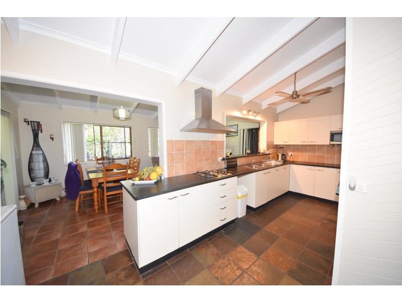 2b Eulbertie Avenue, Eimeo QLD 4740