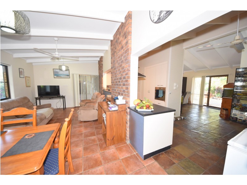 2b Eulbertie Avenue, Eimeo QLD 4740
