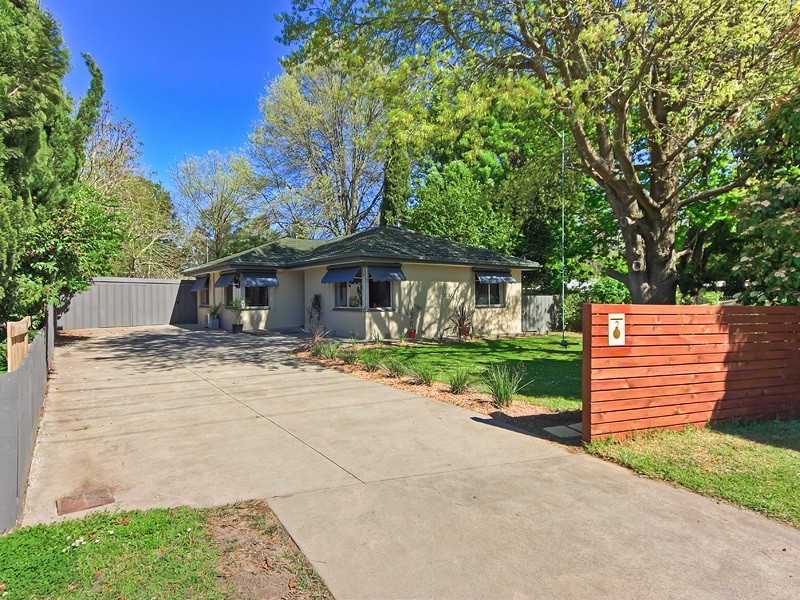 2 Elamo Road, Healesville VIC 3777