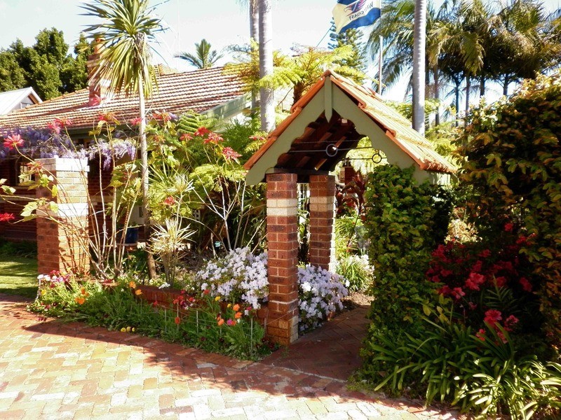 364 Alexander Road, Belmont WA 6104