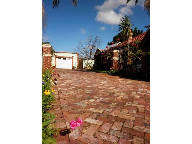 364 Alexander Road, Belmont WA 6104