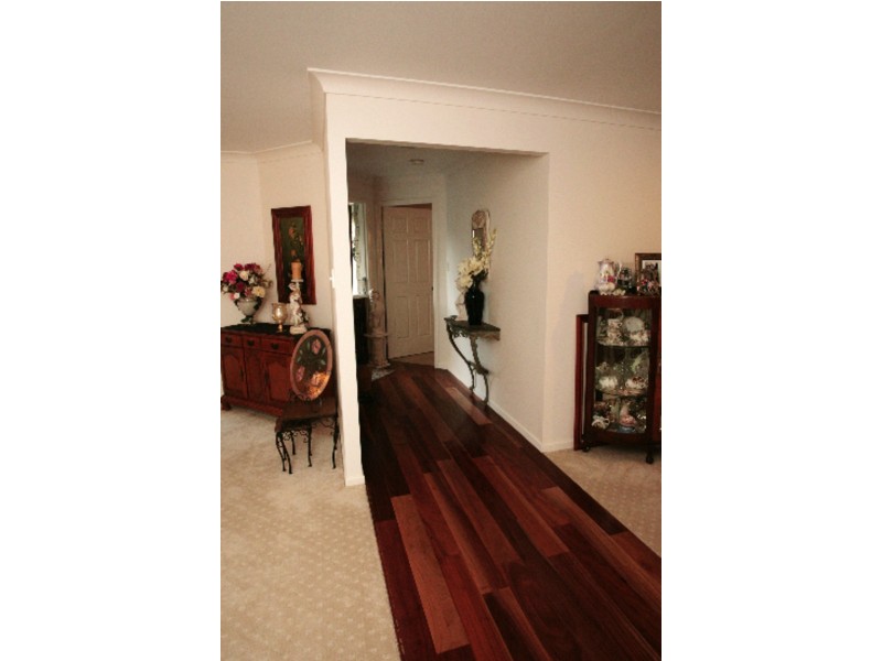 9  Birdlife Court, Nerang QLD 4211