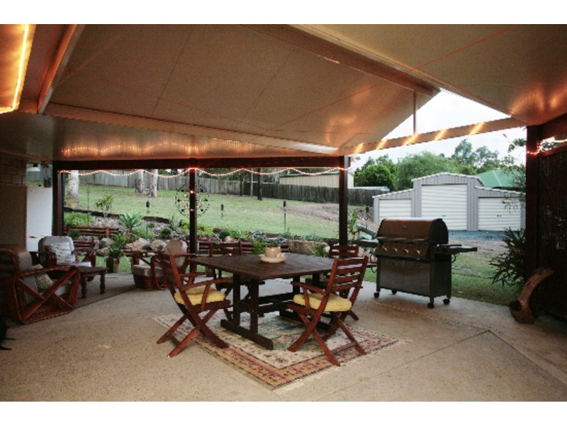 9  Birdlife Court, Nerang QLD 4211