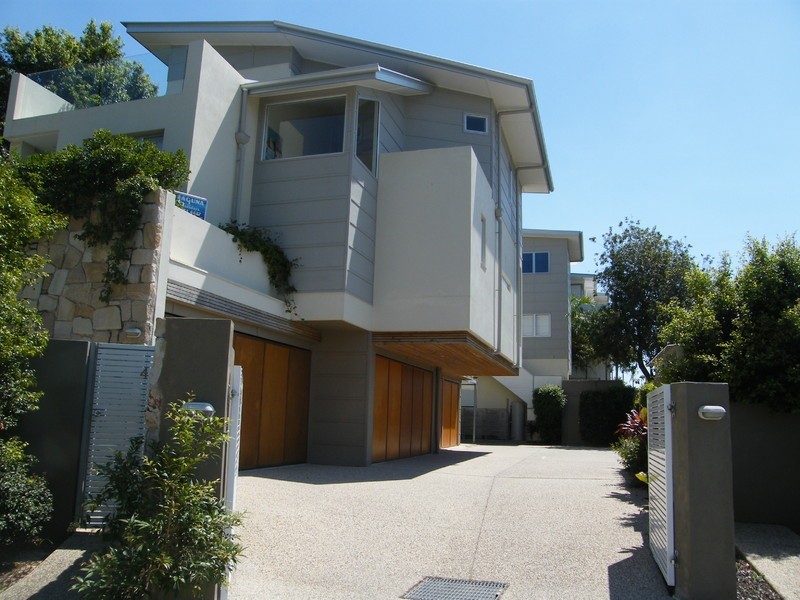 3/215 Gympie Terrace, Noosaville QLD 4566