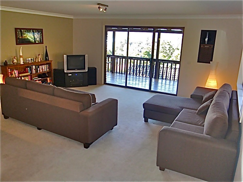 7 Woorara Parade, Green Point NSW 2251