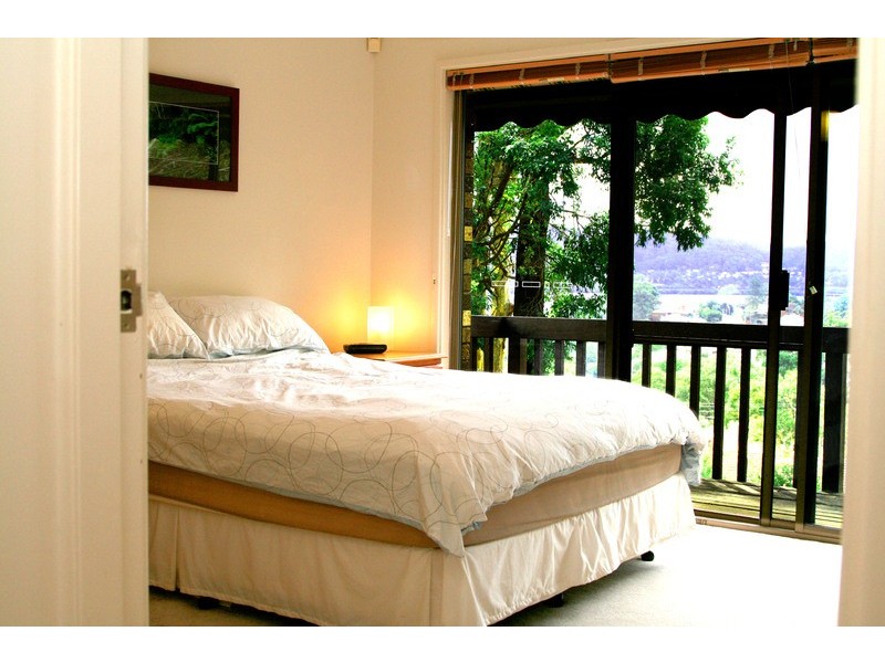 7 Woorara Parade, Green Point NSW 2251