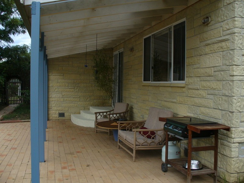 104  Belmont Rd, Glenfield NSW 2167