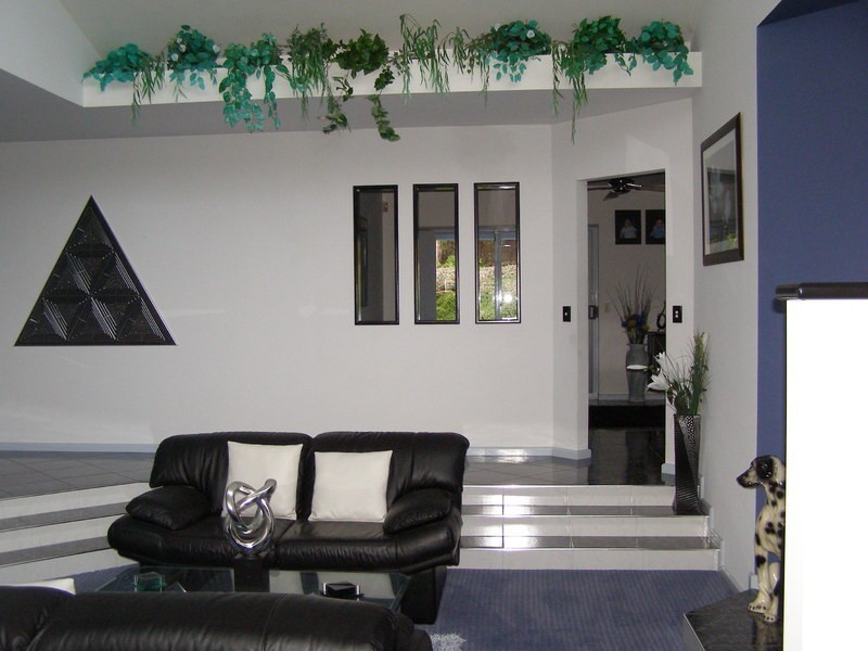 4 Taree close, Pakenham VIC 3810