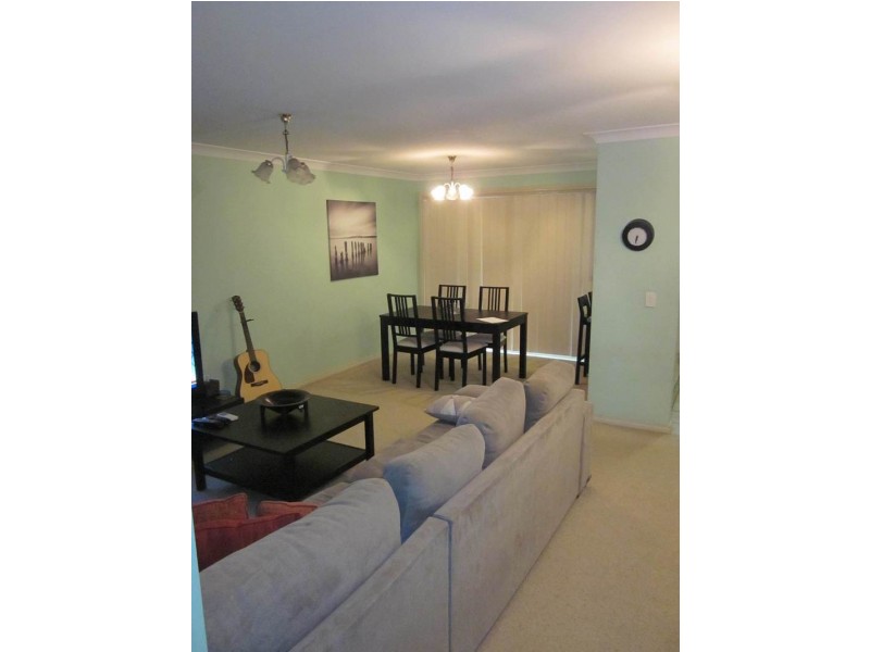 10/6 Binalong Road, Pendle Hill NSW 2145