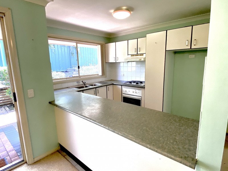 10/6 Binalong Road, Pendle Hill NSW 2145