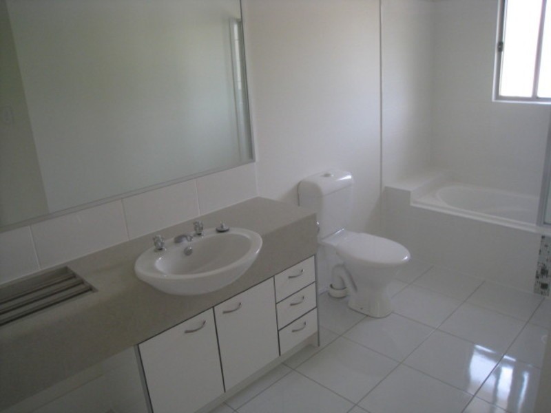 24/18 Emma St, Bracken Ridge QLD 4017