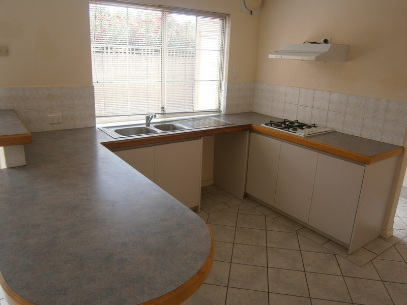 2/215 McDonald Street, Joondanna WA 6060