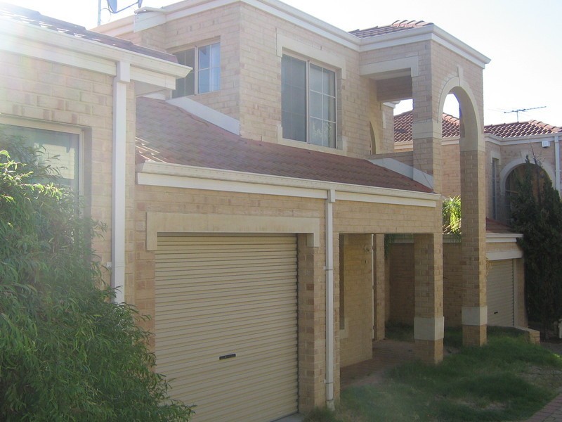 2/215 McDonald Street, Joondanna WA 6060