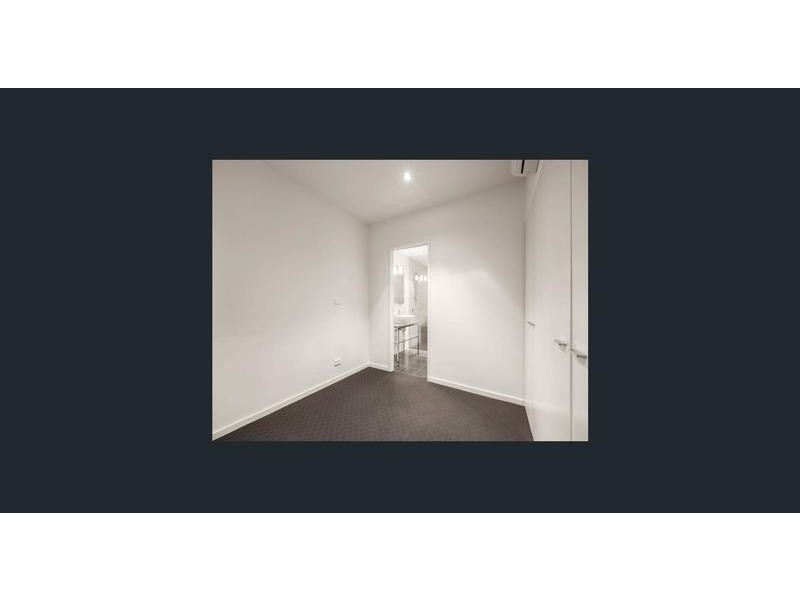 1702/68 La Trobe Street, Melbourne VIC 3000
