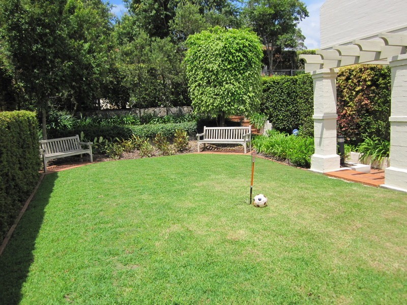8/1-5 Busaco Road, Marsfield NSW 2122