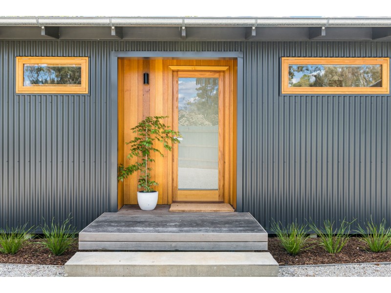 56 Fryers Road, Chewton VIC 3451